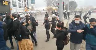 Boğaziçi öğrencilerine destek gösterisine  sert müdahale